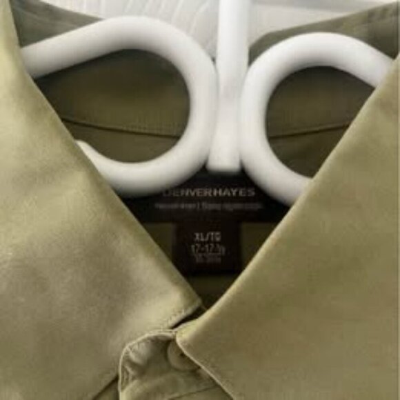 XL Long Sleeve Collared Button Up - Picture 5 of 5